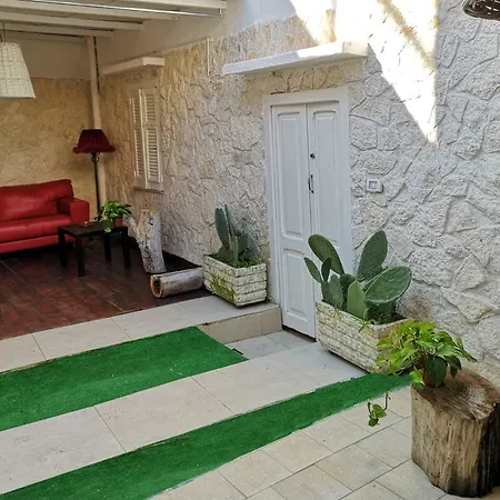 House Garden * Bari
